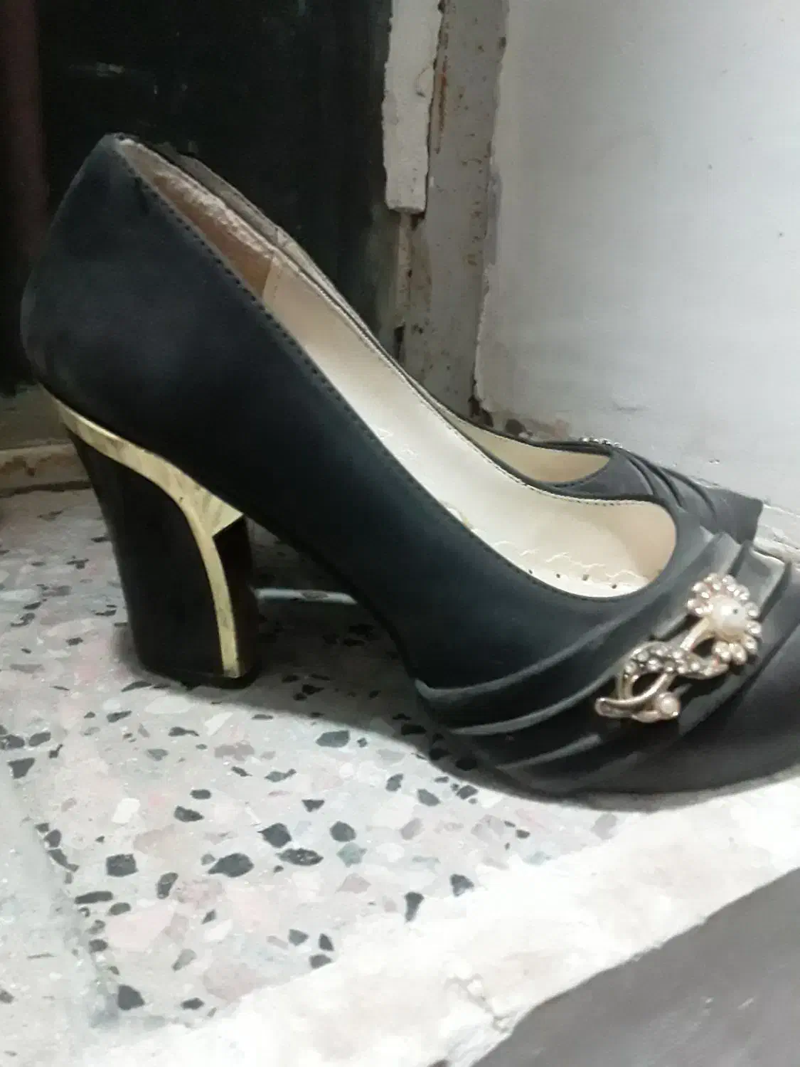 کفش شیک|کیف، کفش، کمربند|زابل, |دیوار