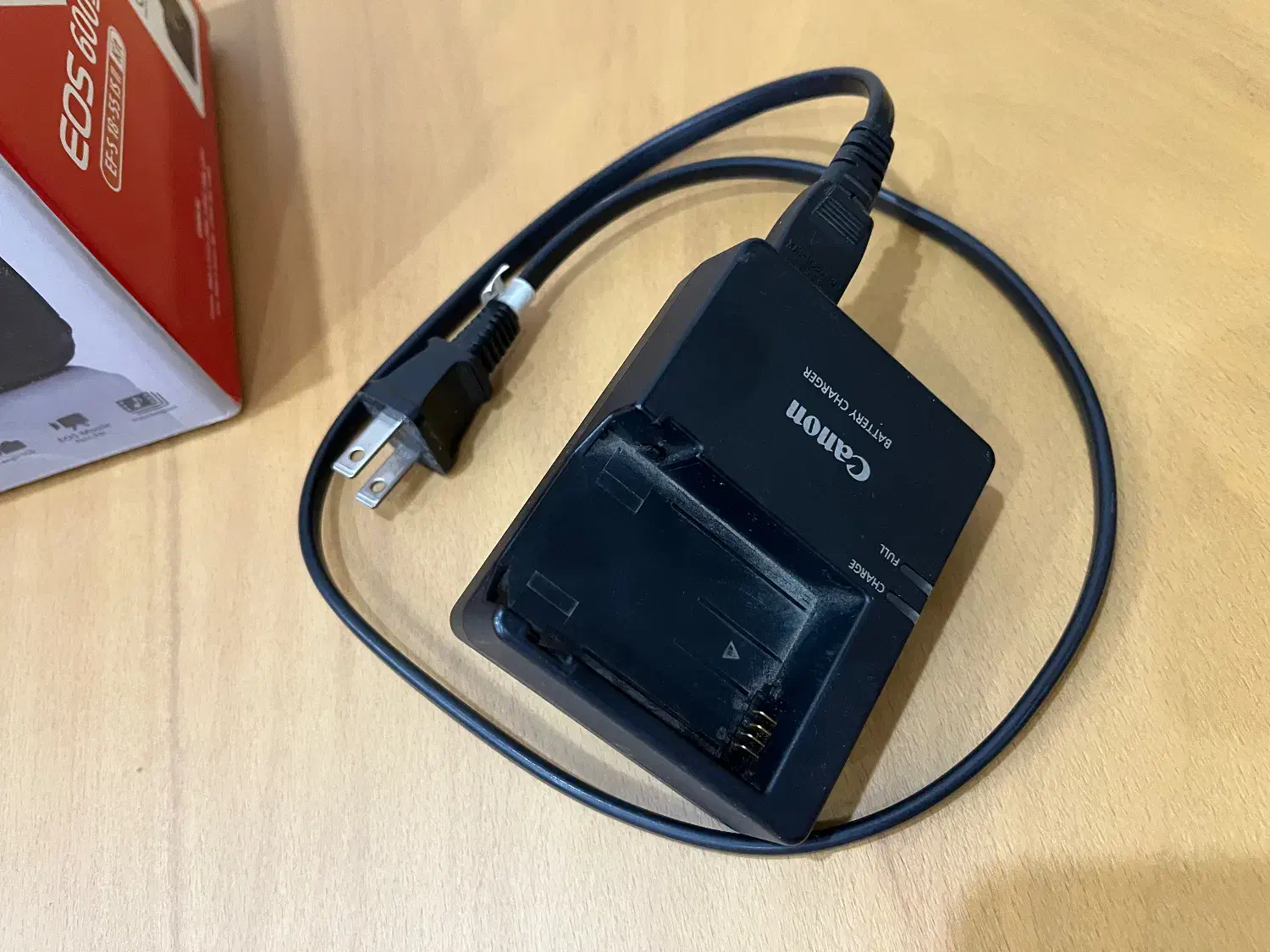 دوربین کنون 600d|دوربین عکاسی و فیلم‌برداری|نسیم‌شهر, |دیوار