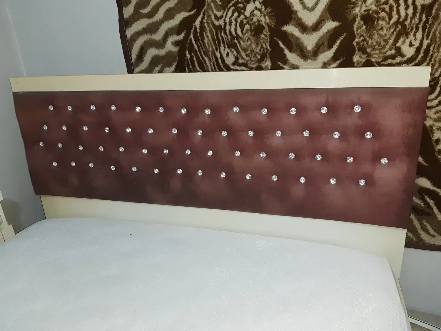 تختخواب دونفره|تخت و سرویس خواب|فردیس, منظریه|دیوار