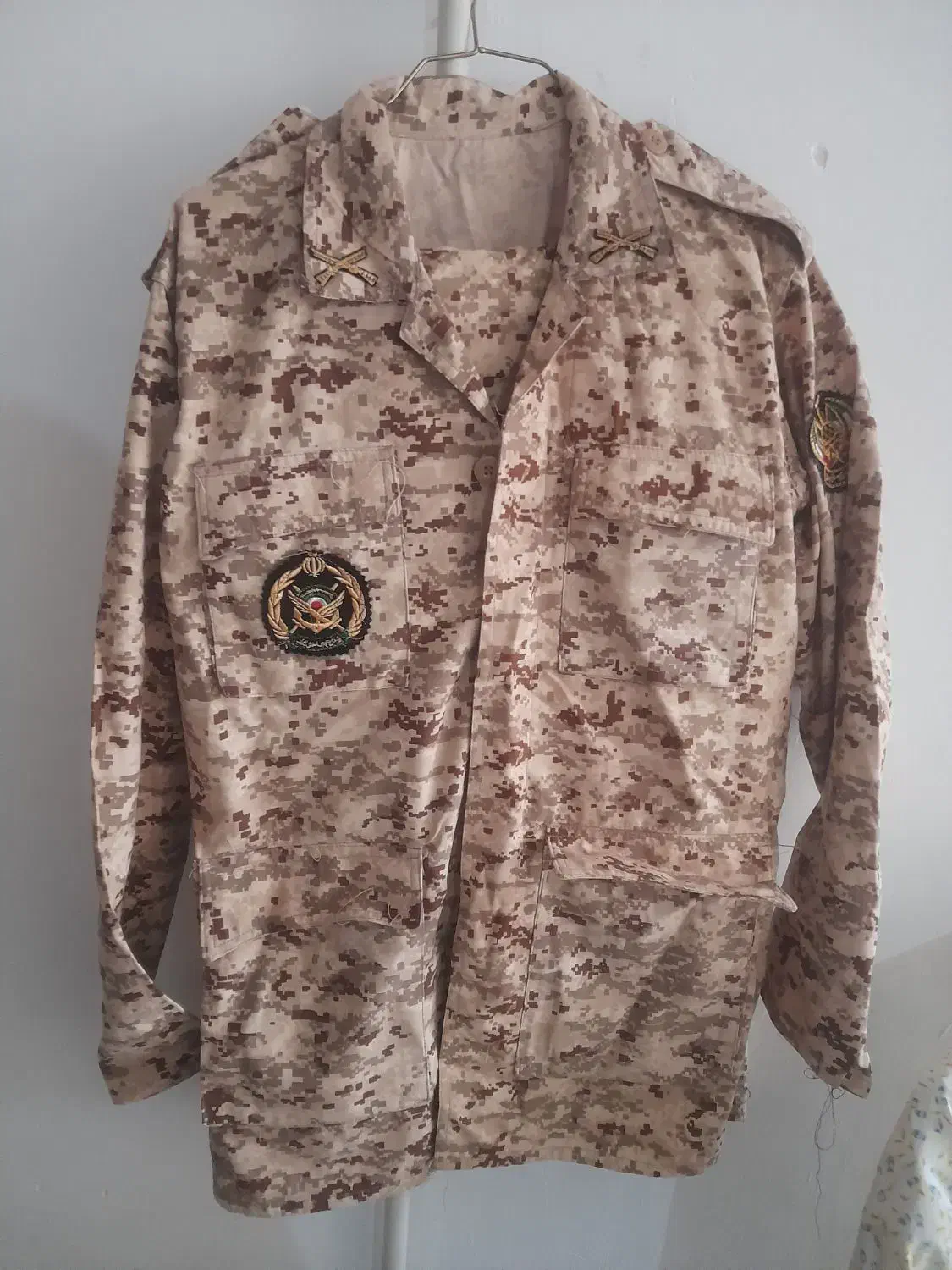 لباس سربازی|لباس|سرپل ذهاب, |دیوار