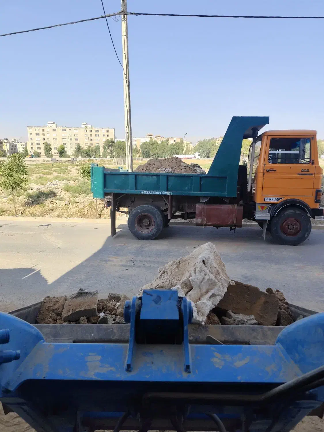 بابکت و خاور حمل‌نخاله‌و پرکردن فنداسیون|خدمات حمل و نقل|شیراز, عادل آباد|دیوار