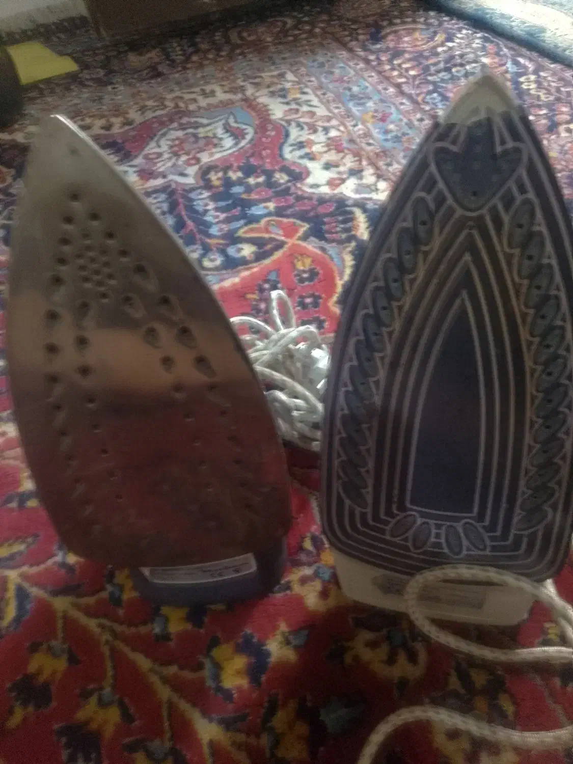 سلام خدمت دوستان اوتو لباس دوعدد بفروش میرسند|اتو و لوازم اتو|اهواز, کارون|دیوار