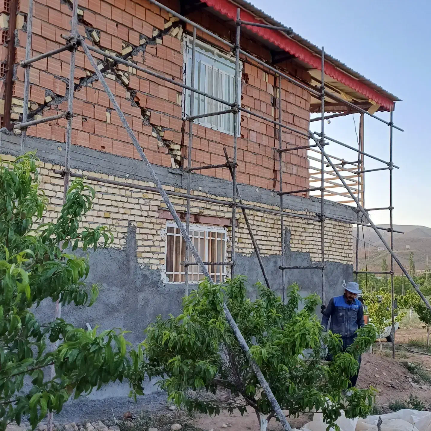 داربست بجنوردنما  حسن شریفی|خدمات پیشه و مهارت|بجنورد, |دیوار