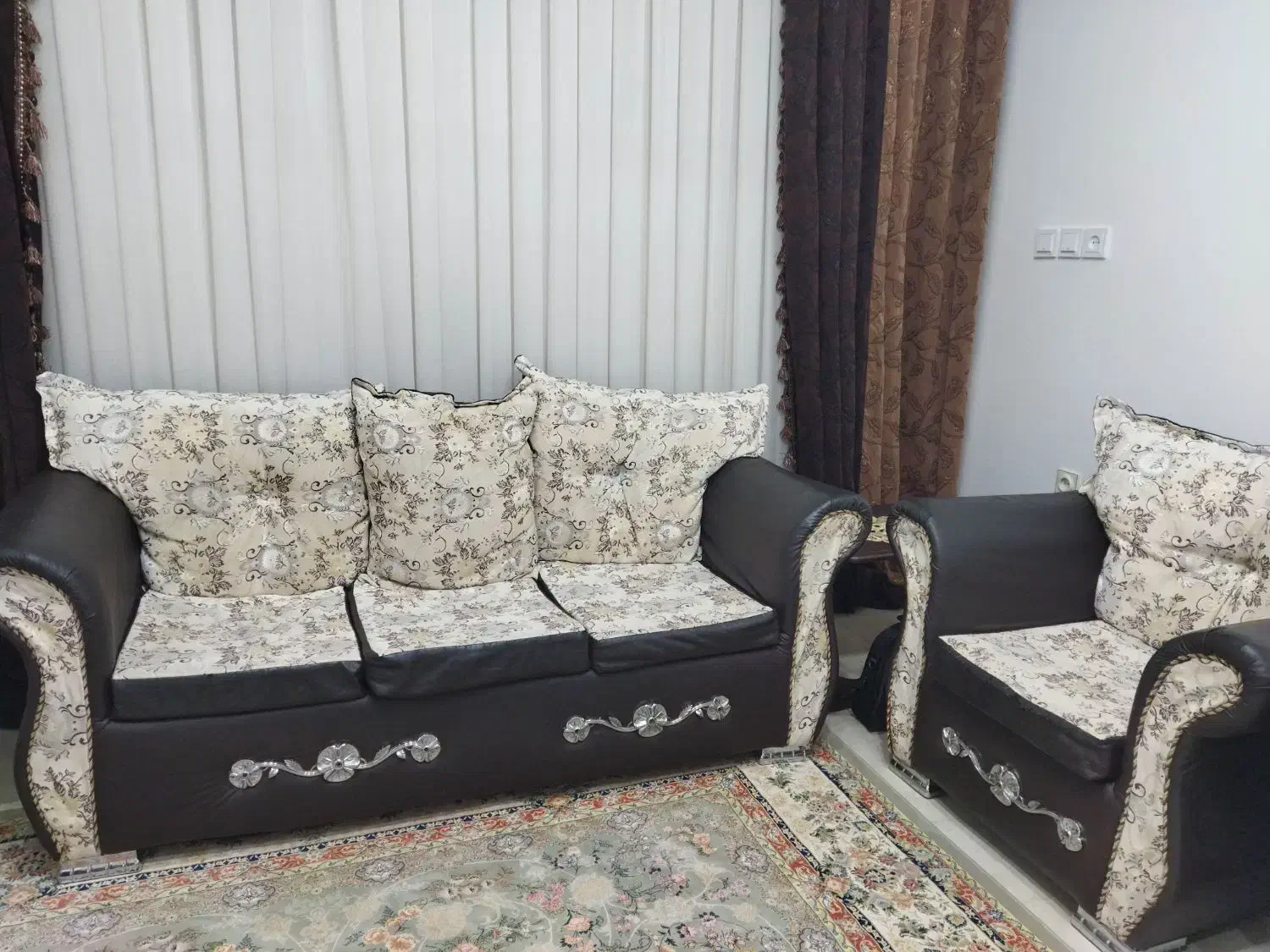 مبل راحتی|مبلمان خانگی و میز عسلی|قم, زنبیل آباد|دیوار