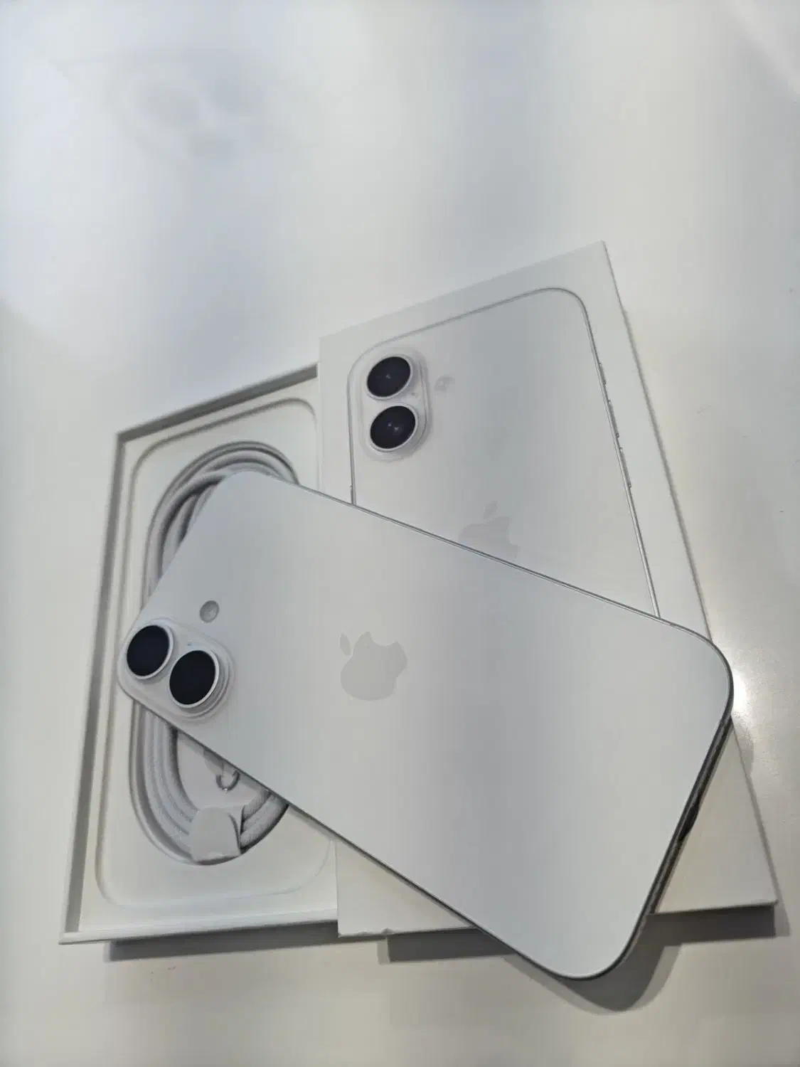 ایفون ۱۶ نرمال|موبایل|شاهرود, |دیوار