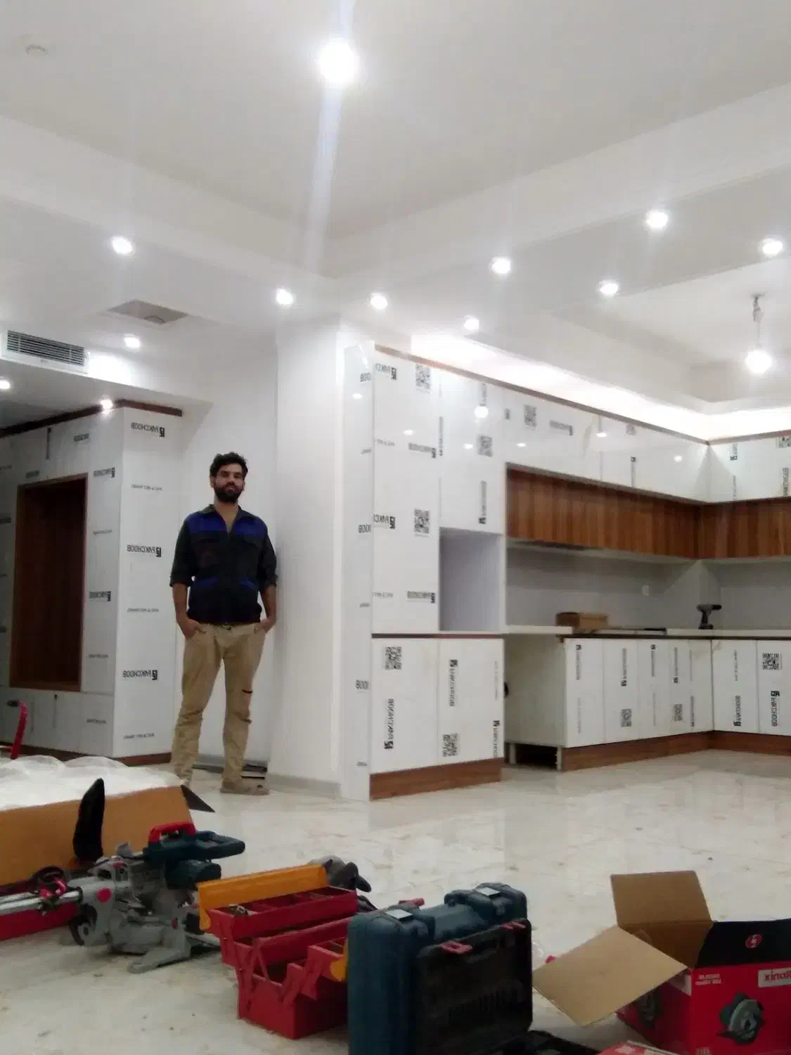 کمد دیواری و کابینت ساخت و تعیرات|جاکفشی، کمد، دراور|قم, پردیسان|دیوار