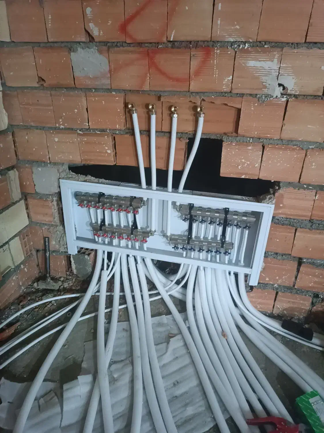 لوله کشی گرم سرد|خدمات پیشه و مهارت|تبریز, |دیوار