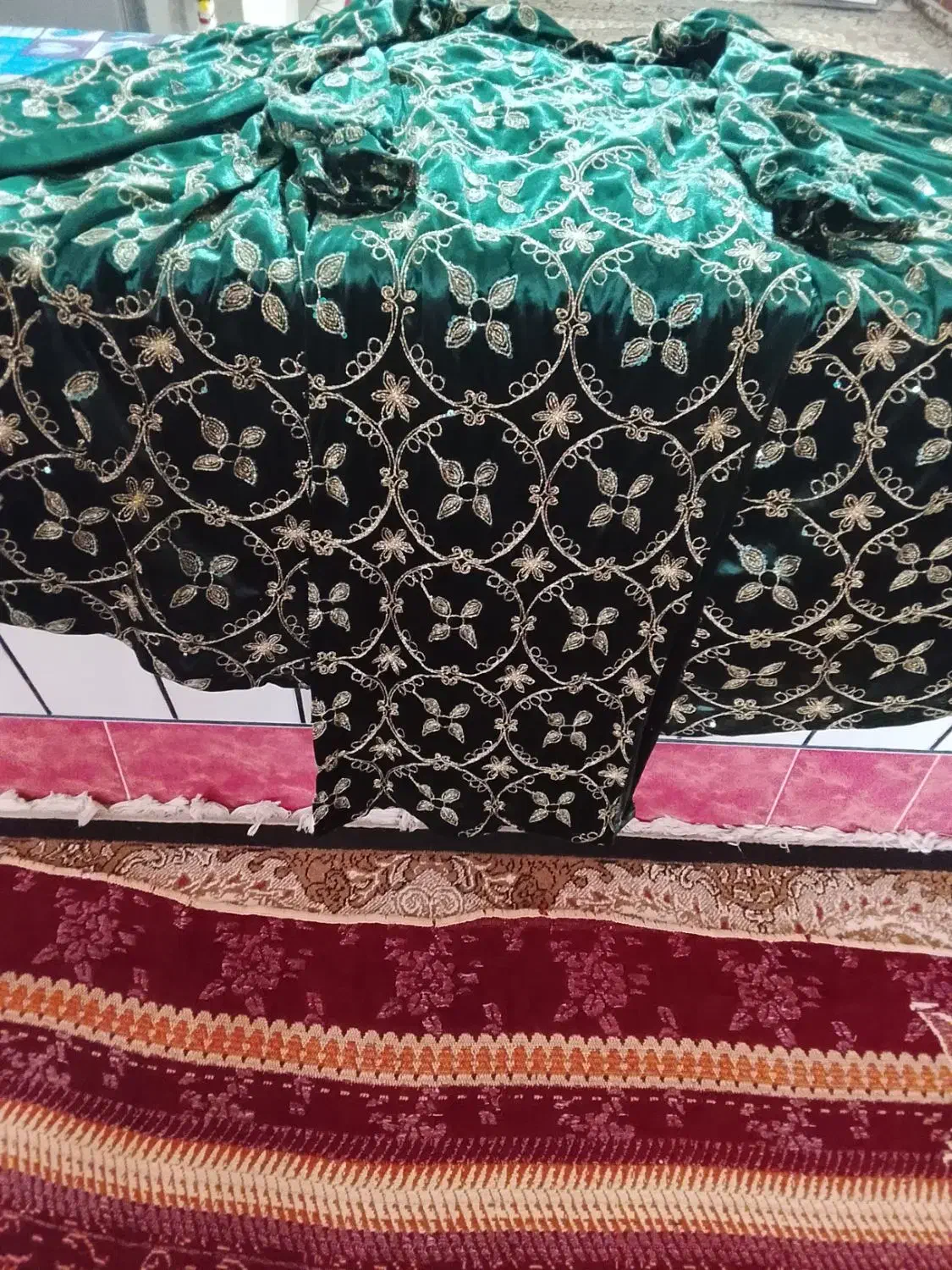 لباس محلی|لباس|لردگان, |دیوار