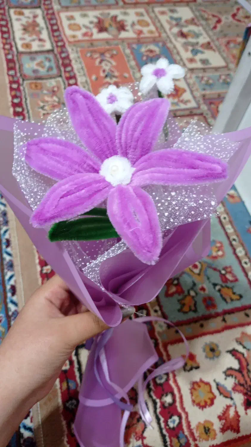 کادوی مناسب گل فانتزی با پیپ پاکن|گل مصنوعی|کوهبنان, |دیوار