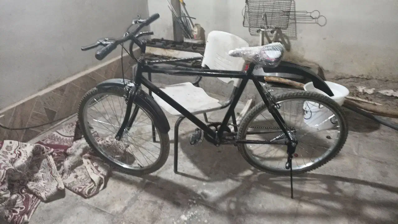 دوچرخه قدیمی اما نو|دوچرخه، اسکیت، اسکوتر|نرماشیر, |دیوار