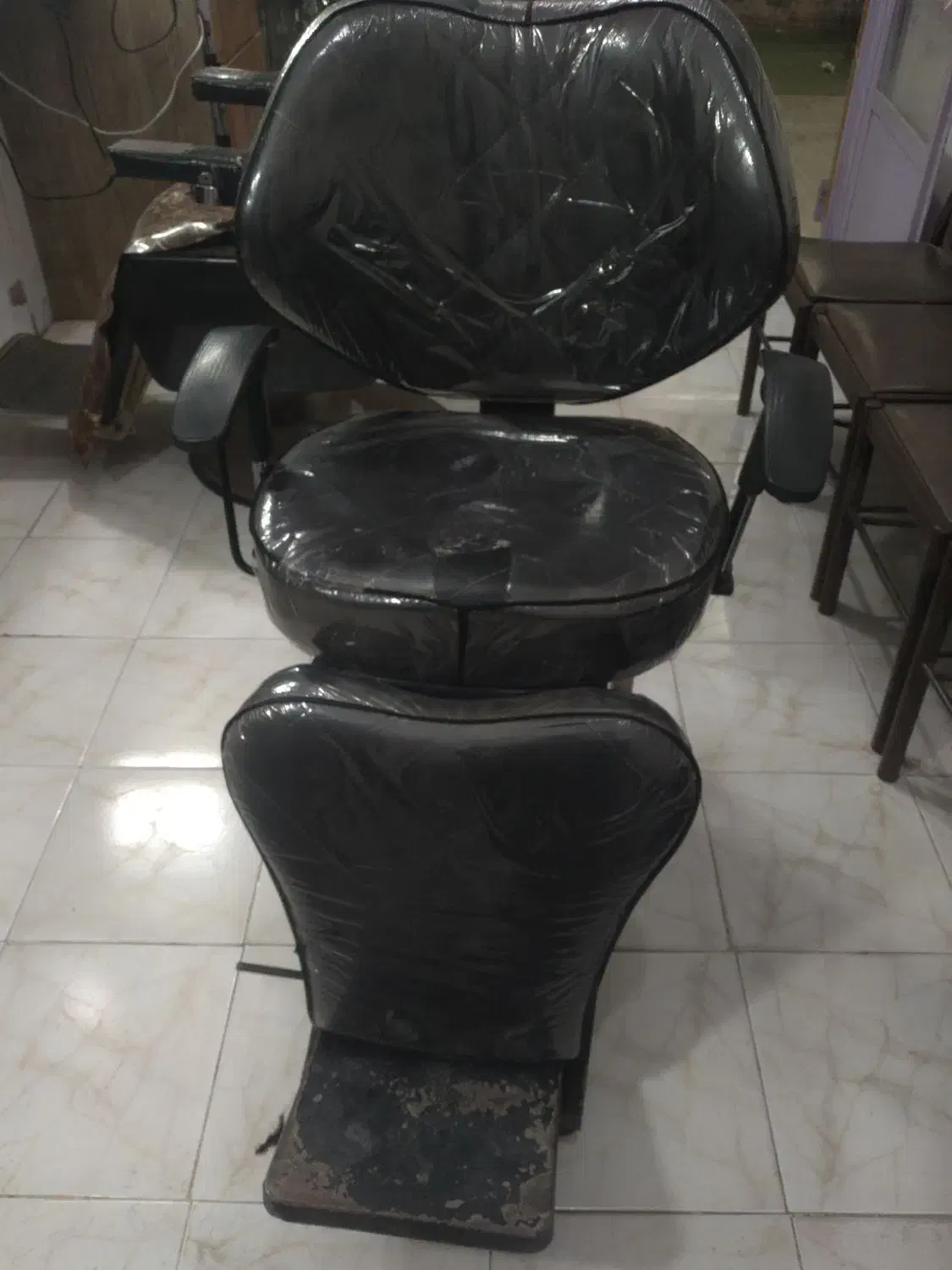 صندلی طرح vip|آرایشگاه و سالن‌های زیبایی|بندر کنگان, |دیوار