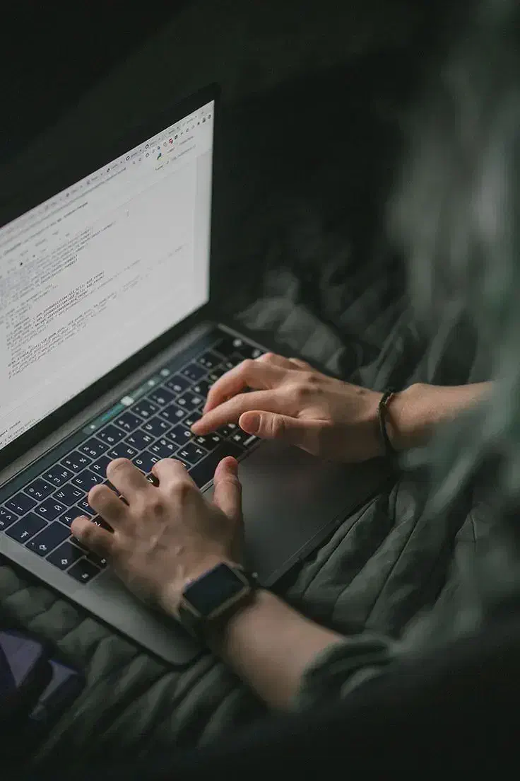 طراحی‌سایت،پوستر،لوگو،فتوشاپ،ادیت ویدیو|خدمات رایانه‌ای و موبایل|شیراز, قدوسی شرقی|دیوار