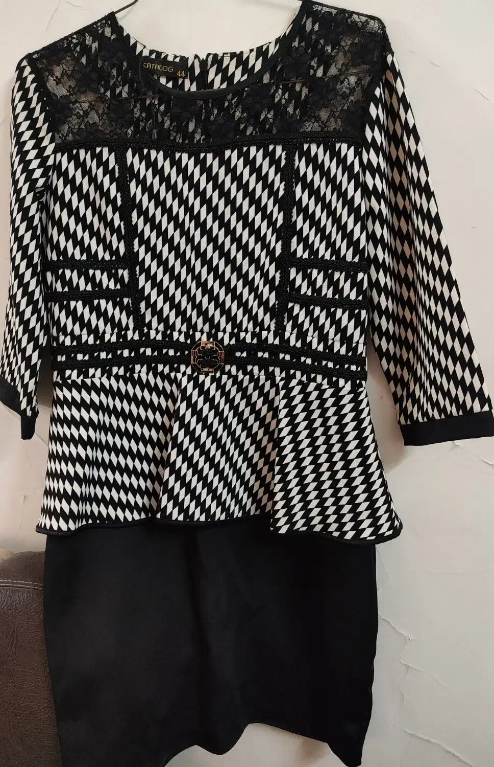 لباس مجلسی|لباس|شیروان (خراسان), |دیوار