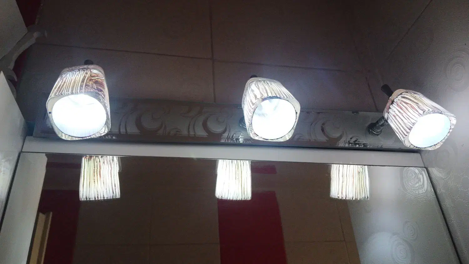 لامپ سر آینه روشویی|لامپ و چراغ|تهران, آهنگ|دیوار