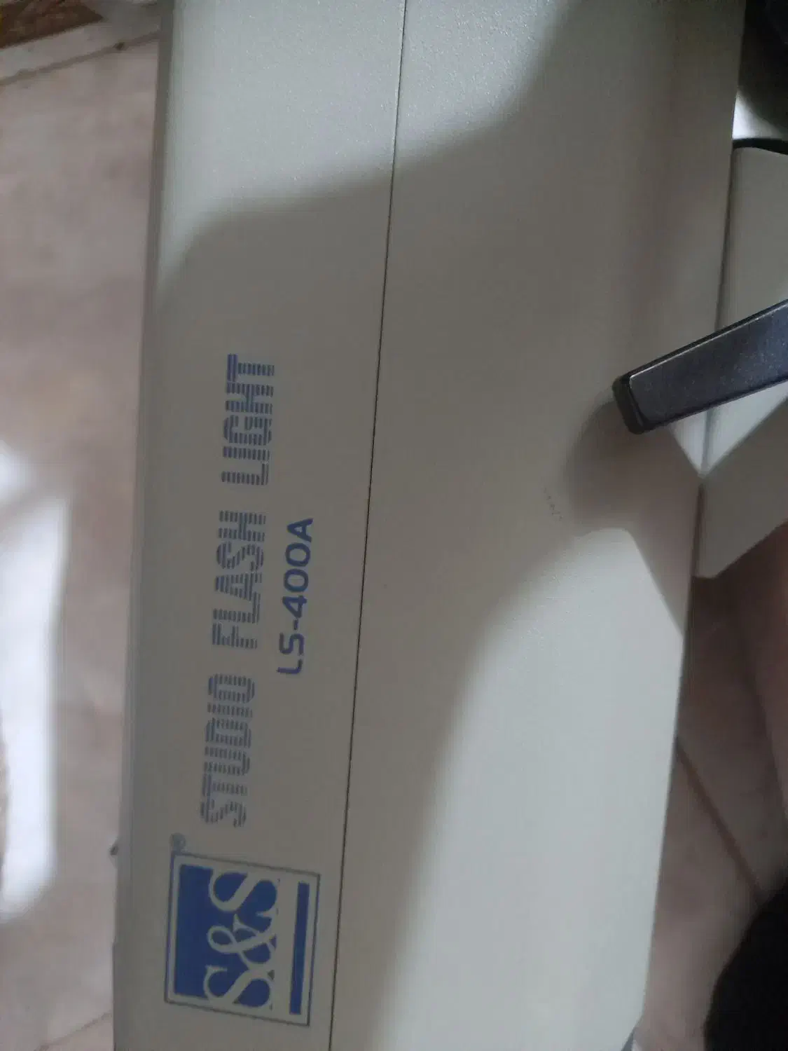 فلاش استودیویی مناسب برای شروع کار عکاسی|دوربین عکاسی و فیلمبرداری|یزد, |دیوار