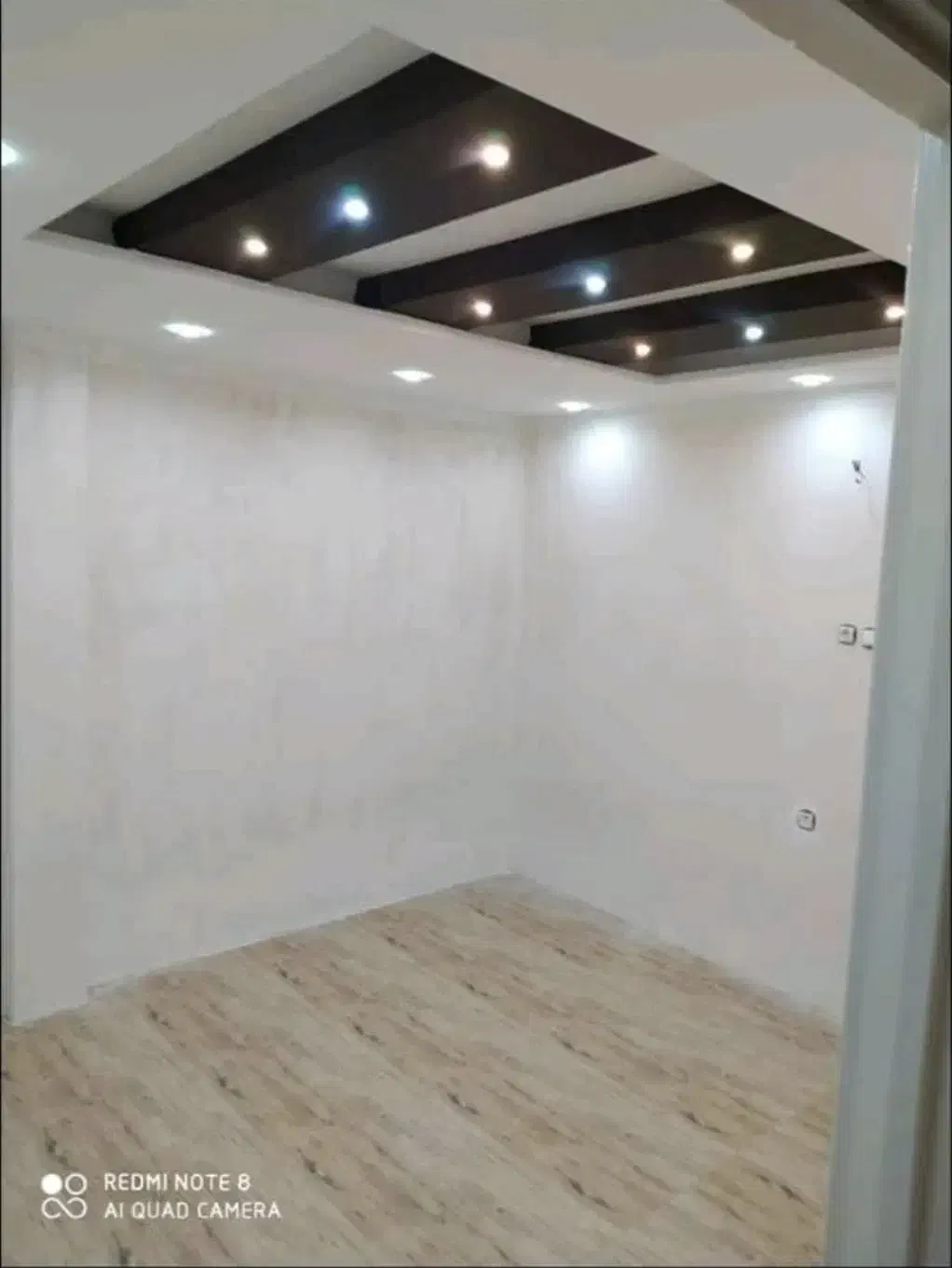 سوئیت۳۷متری+۱۰مترنورگیرهنرستان کمال آباد۷۰۰م وام|فروش آپارتمان|همدان, |دیوار