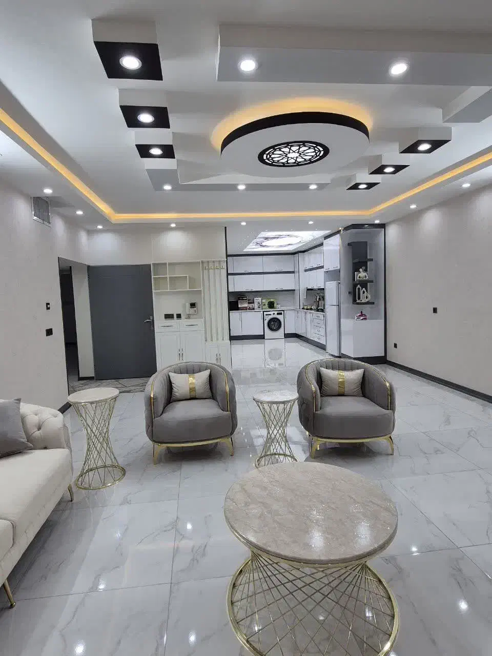 فروش آپارتمان ۱۲۰ متری ۲خوابه دروازه تهران|فروش آپارتمان|اصفهان, دستگرده|دیوار