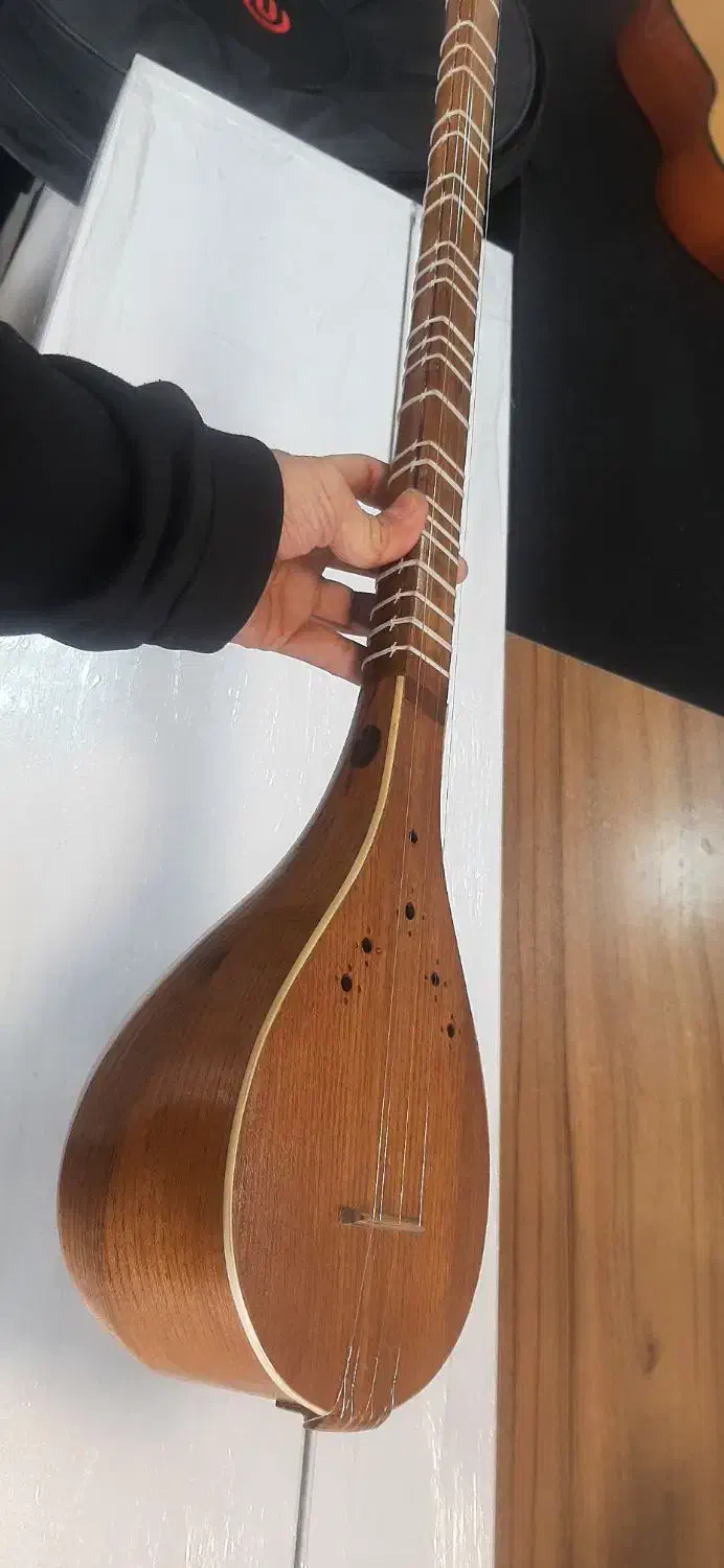 سه تار|سازهای سنتی|قم, سالاریه|دیوار