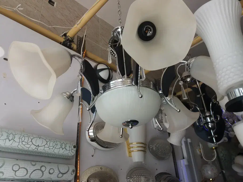 فروش لوستر با قیمت استسنائی|لوستر و چراغ آویز|خمینی‌شهر, |دیوار