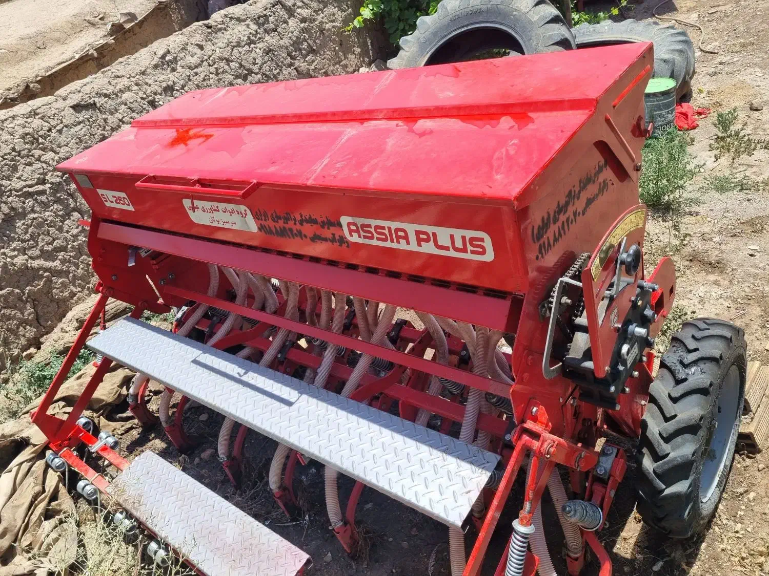 ردیفکار بذرکار تراکتور|ماشینآلات صنعتی|کوزران, |دیوار