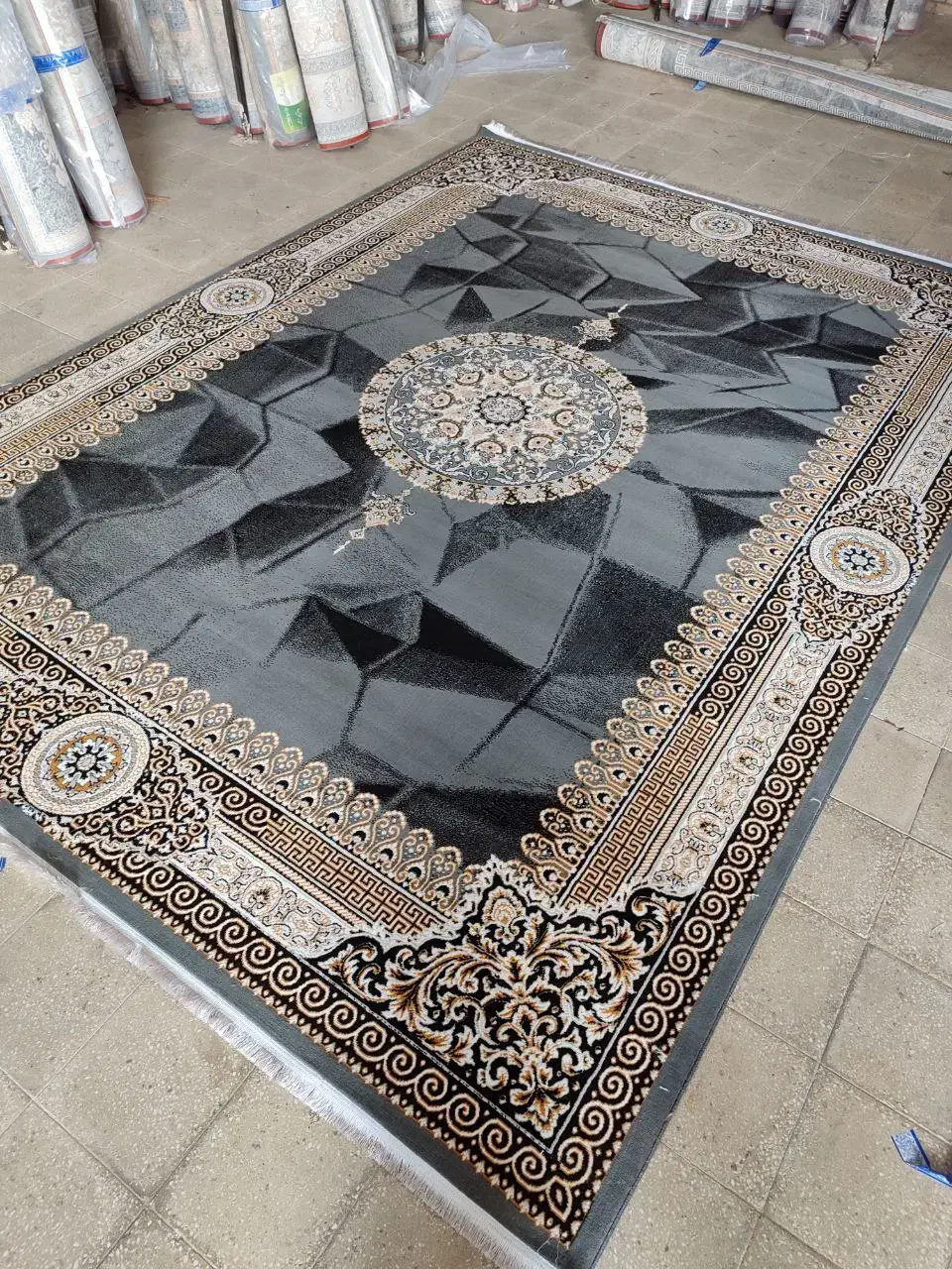 فرش نقشه مرمر ۱۲ - ۹ - ۶ متری نو در سه رنگ|فرش|بروجرد, |دیوار