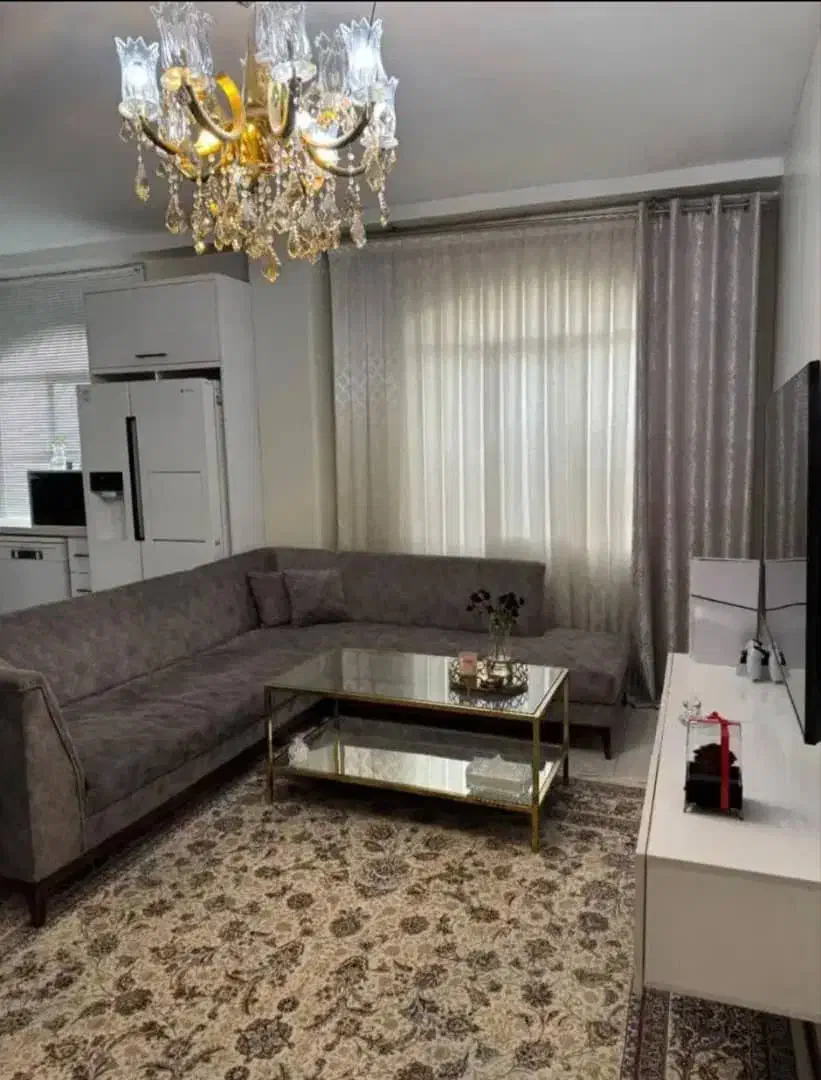 آپارتمان62مترفول/آسانسور/پارکینگ موتور/انباری