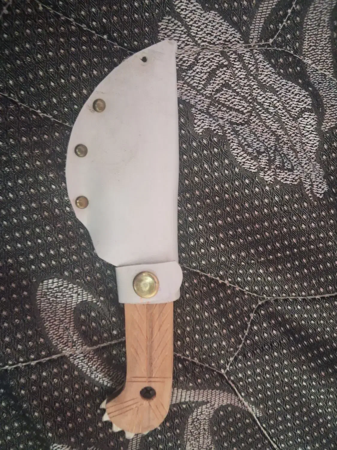 چاقو زنجانی|کلکسیون اشیاء عتیقه|اراک, |دیوار