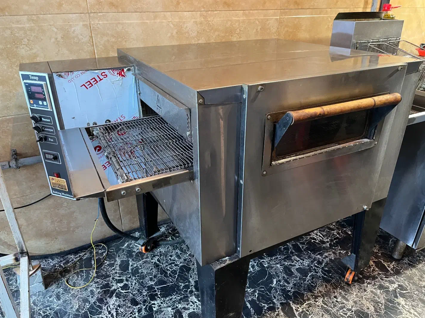 فروش تجهیزات فست فود اقساطی|کافی‌شاپ و رستوران|آمل, |دیوار