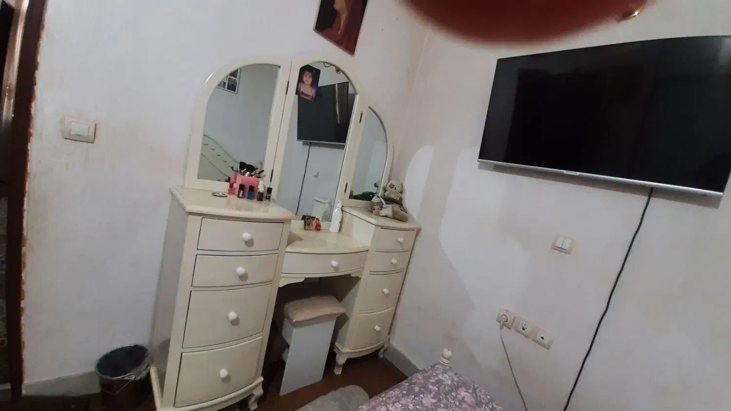 تخت خواب دونفره چوبی سالم در حد نو|تخت و سرویس خواب|سبزوار, شهدا|دیوار