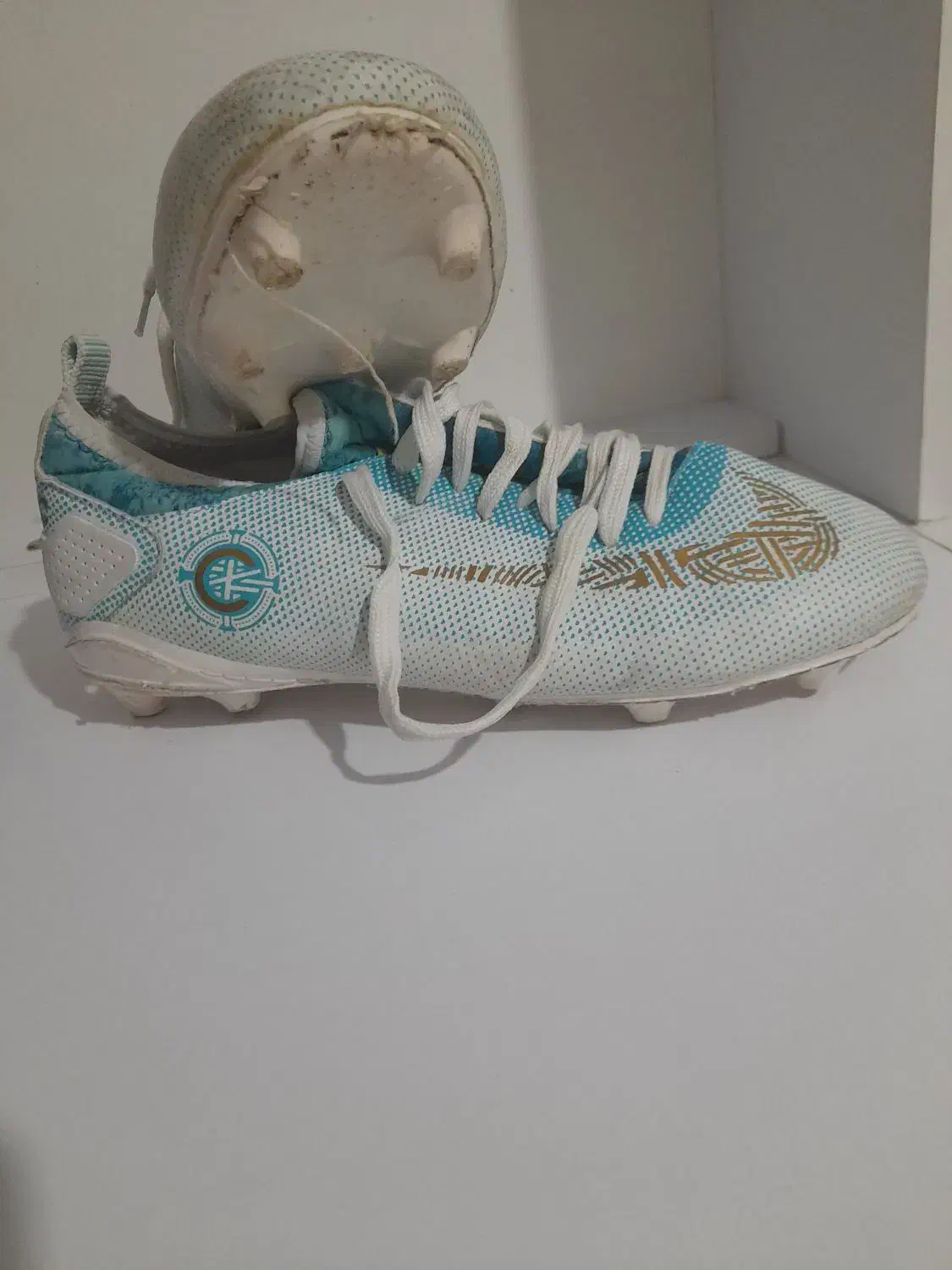 استوک|کیف، کفش، کمربند|اردبیل, |دیوار