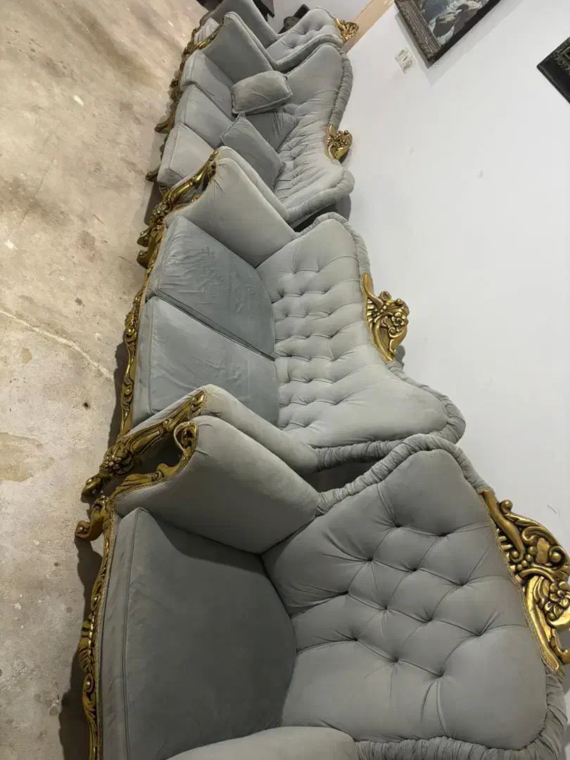 مبل سلطنتی ۷ نفره تمیز سه تا میز عسلی|مبلمان خانگی و میز عسلی|گنبد کاووس, |دیوار