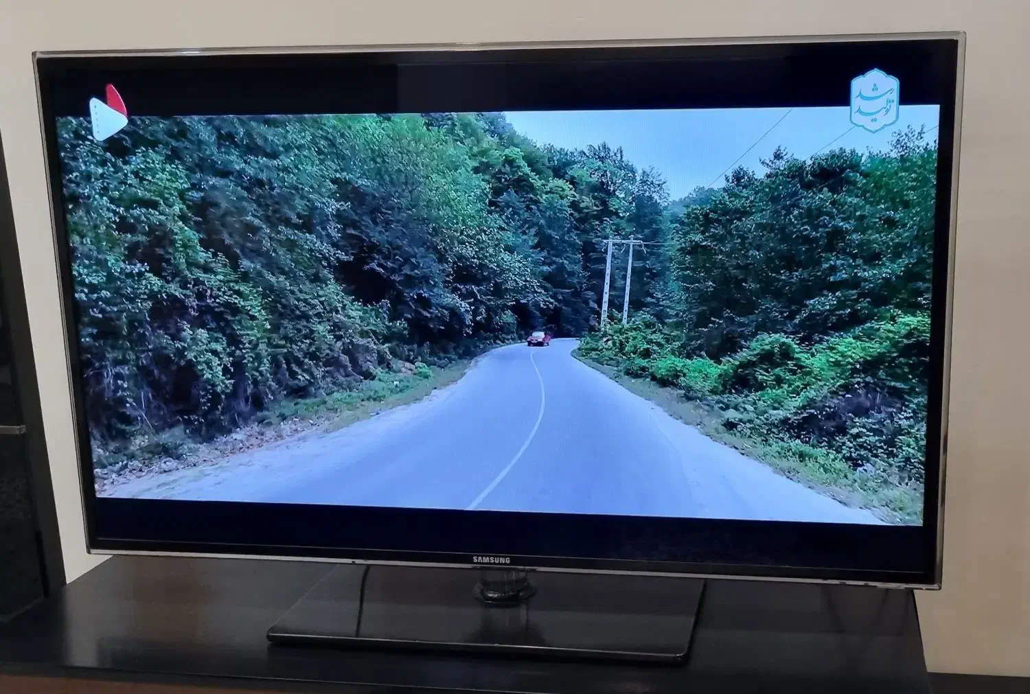 تلویزیون ۴۶ اینچ و سینما خانگی|تلویزیون و پروژکتور|کرج, ساماندهی|دیوار