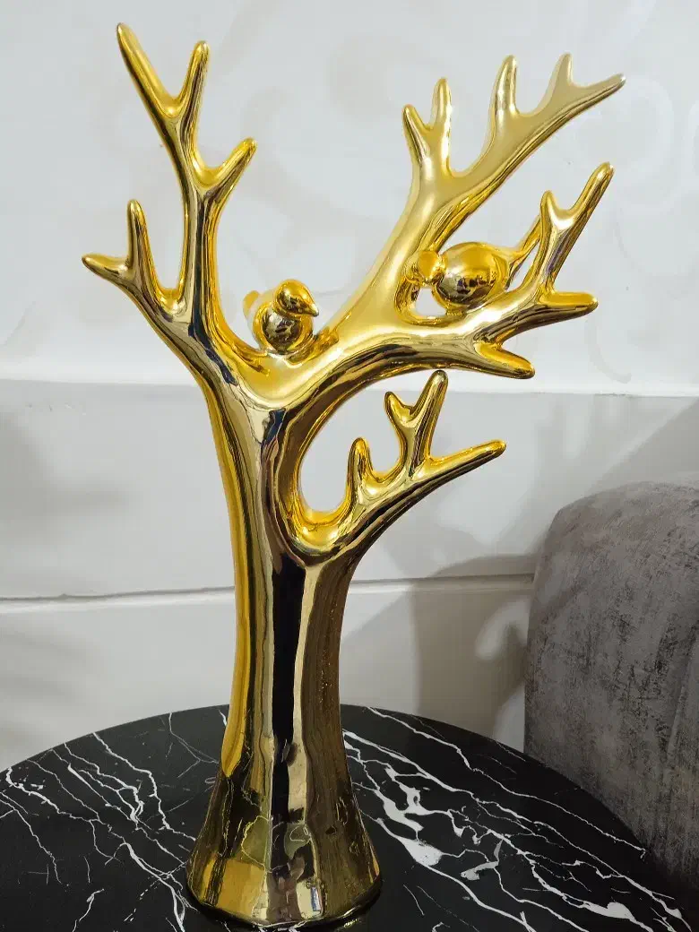 مجستمه|مجسمه، تندیس، ماکت|تاکستان, |دیوار