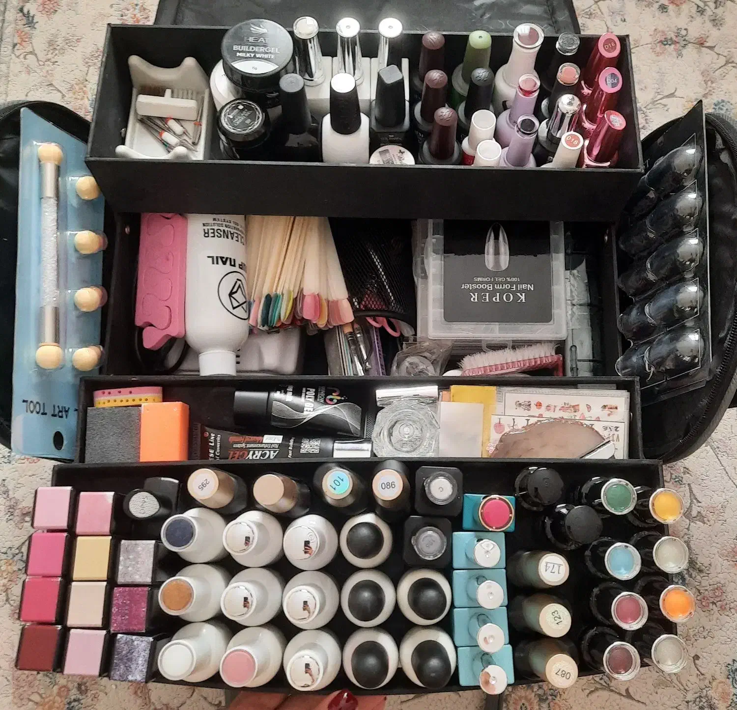 وسایل کاشت ناخن ژل و پودر|آرایشی، بهداشتی، درمانی|اندیشه, شهرک کوثر|دیوار