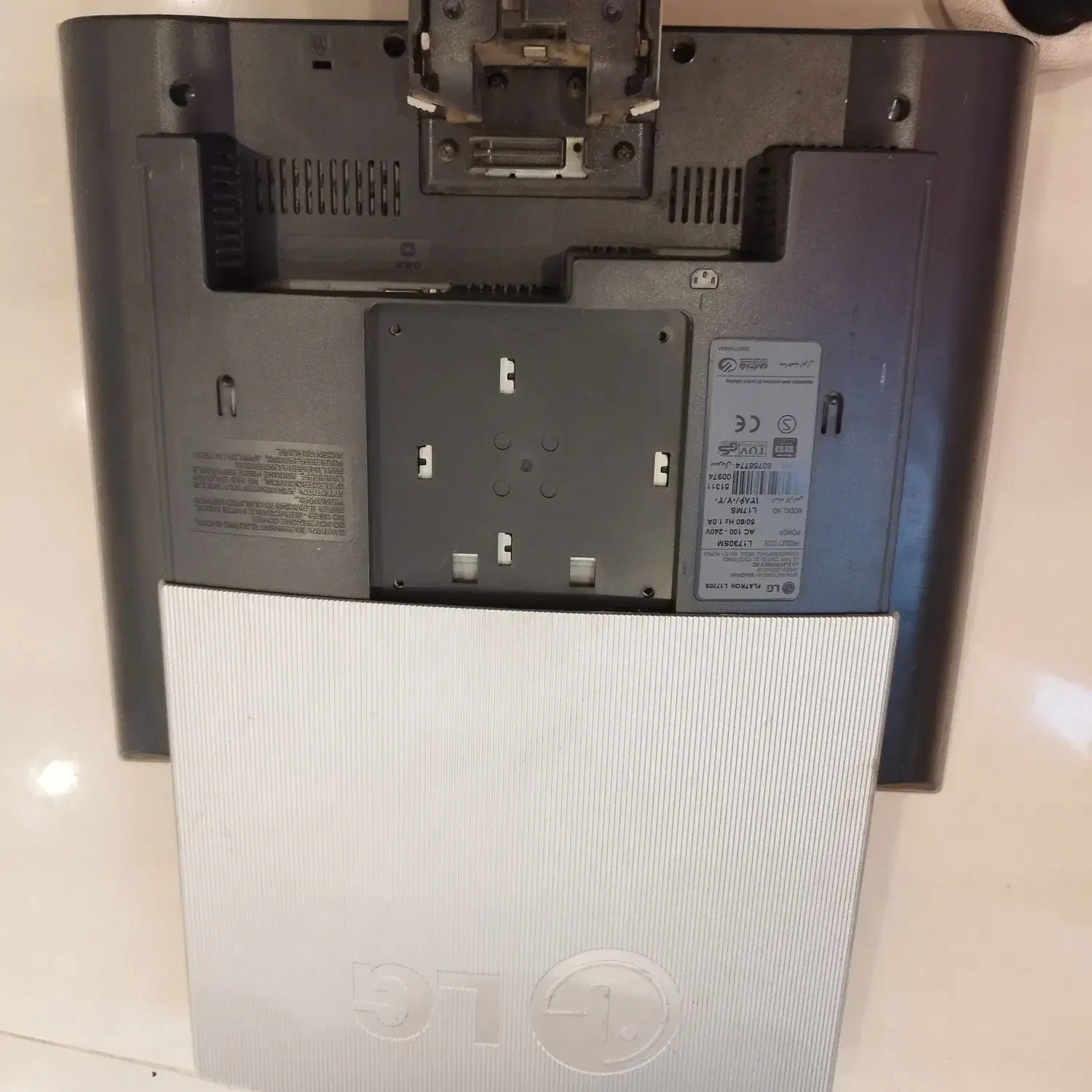 کامپیوتر LG سالم بدون کیس|رایانه رومیزی|کیش, |دیوار