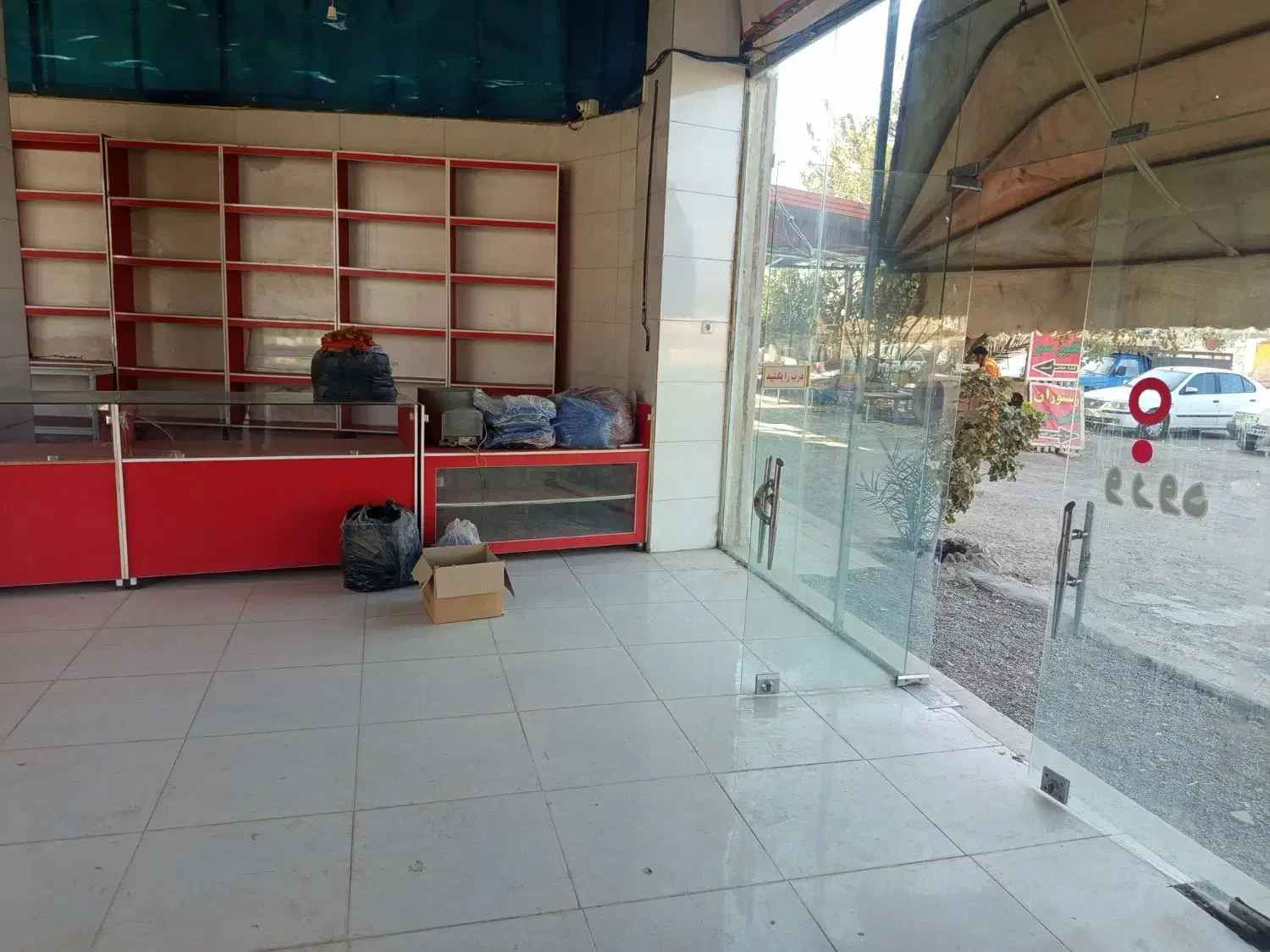 مغازه 90متر سرامیک|اجارهٔ مغازه و غرفه|قم, جمکران|دیوار