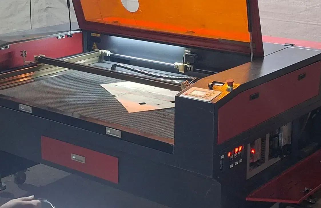 دستگاه برش و حکاکی لیزر 90در145 بیوند وارداتی|ماشین‌آلات صنعتی|تهران, هفده شهریور|دیوار