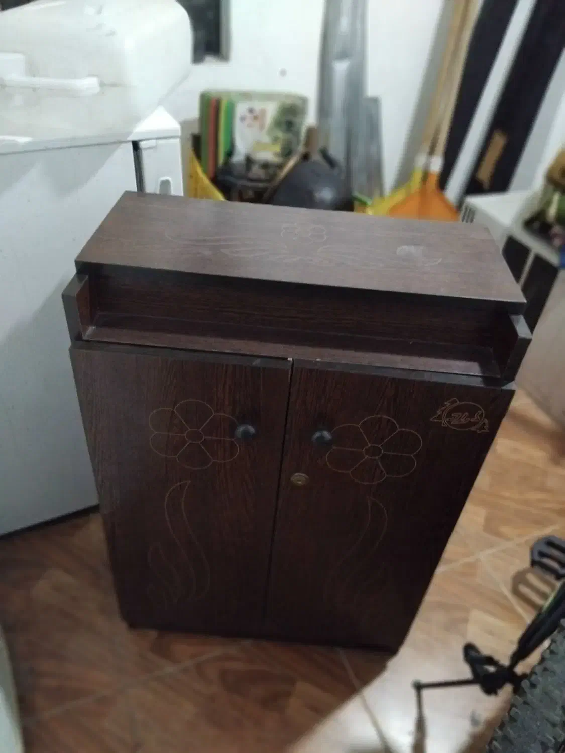 جاکفشی سالم|جاکفشی، کمد، دراور|رشت, علی آباد|دیوار