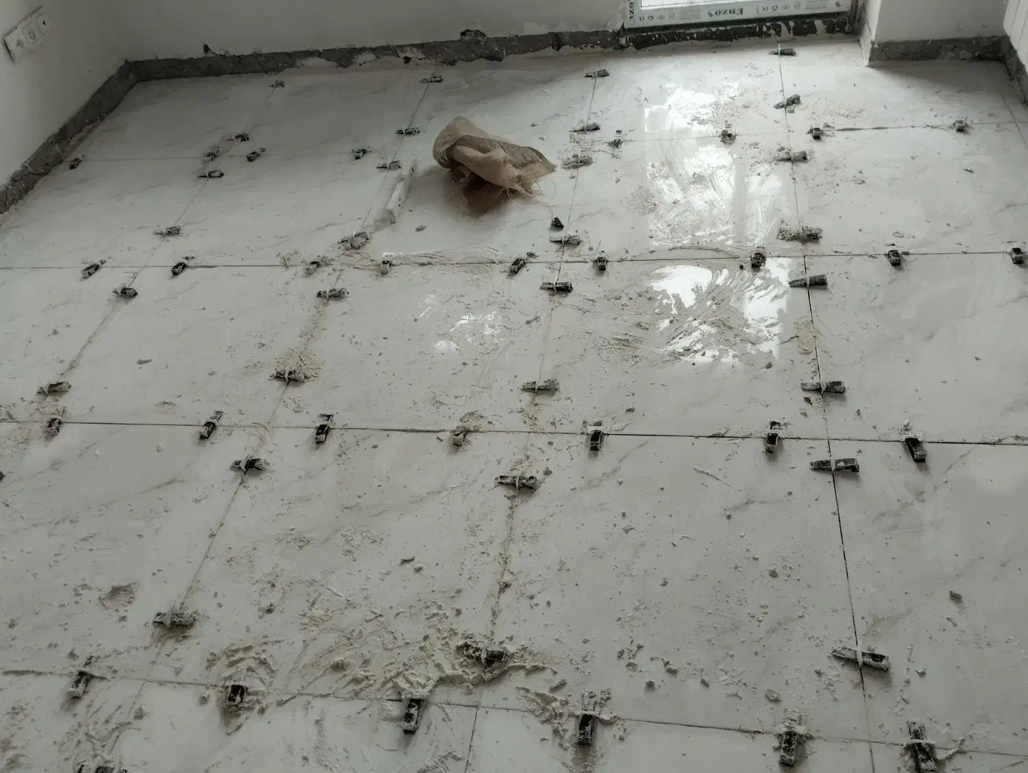 کاشی کاشی کاری رفع نم سرامیک کاری همه جای کرج|خدمات پیشه و مهارت|کرج, ساسانی (قلمستان)|دیوار