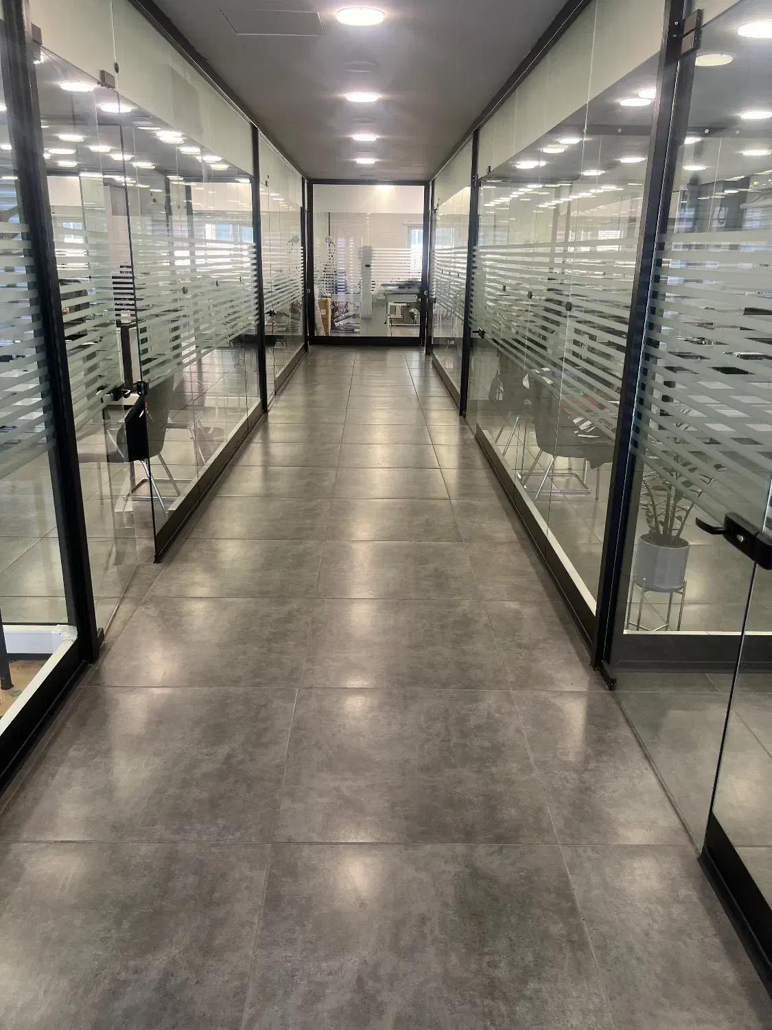 استخدام منشی سرپرست خط تولید|استخدام اداری و مدیریت|رباطکریم, شهرک صنعتی نصیرآباد|دیوار