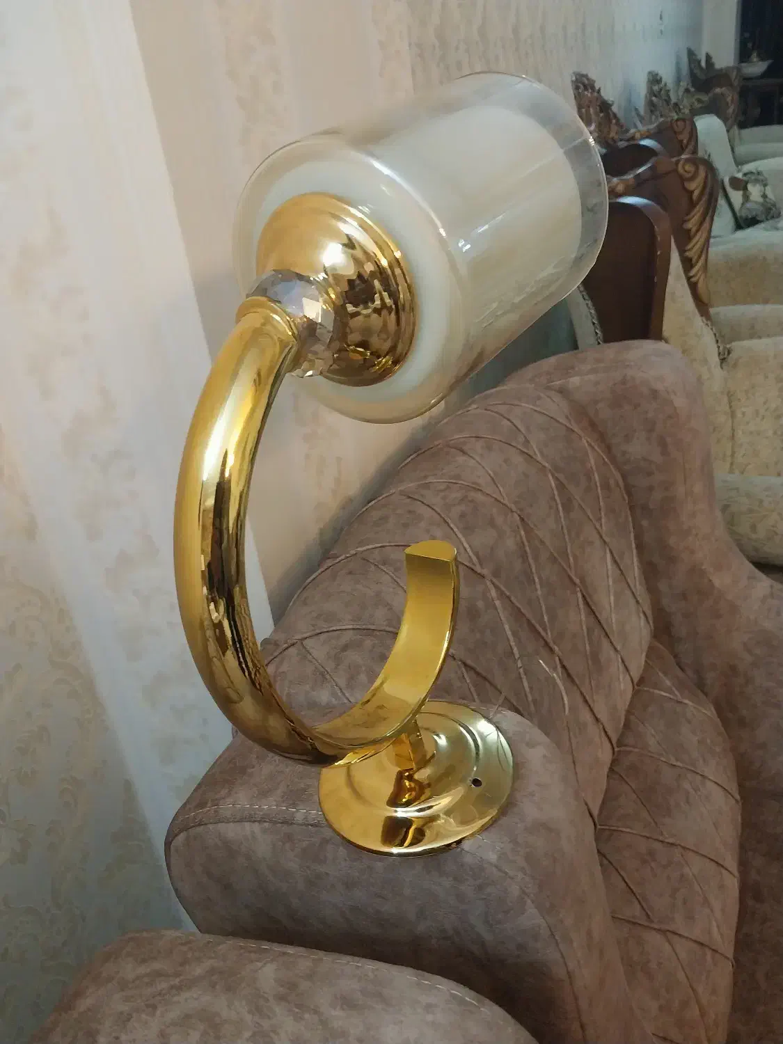 یک عدد لوستر تک شاخ و یک عدد لوستر آشپزخانه|لوستر و چراغ آویز|سراب, |دیوار