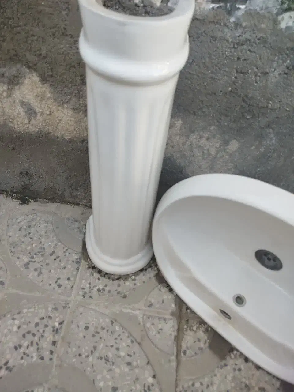 فروش روشویی سالم|لوازم سرویس بهداشتی|بروجرد, |دیوار