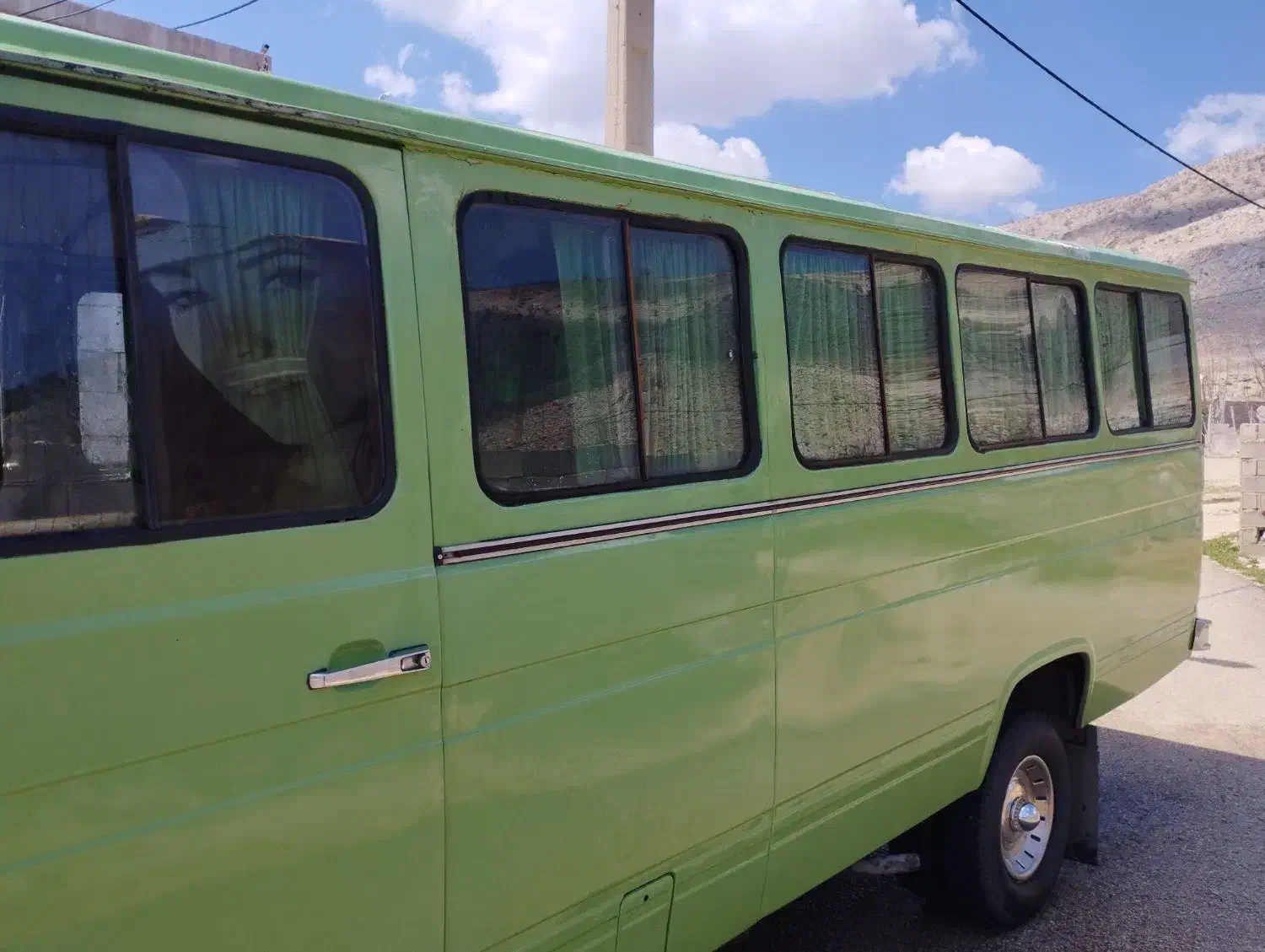 مینی بوس بنز|خودرو سنگین|صدرا-فارس, فاز ۱|دیوار