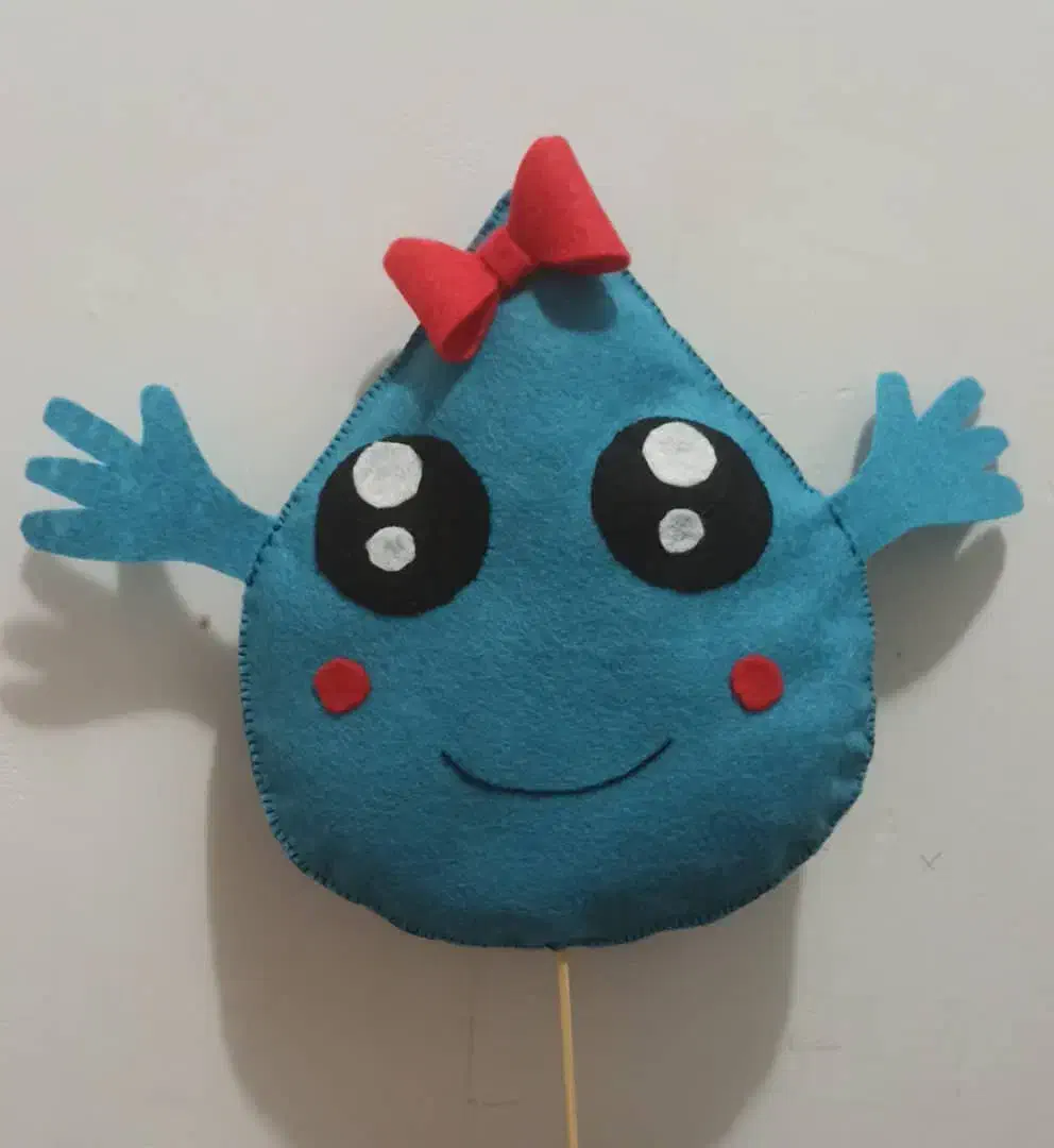 عروسک نمدی ویژه کلاس اولی ها واسه جشن آب|صنایع دستی و سایر لوازم تزئینی|میبد, |دیوار