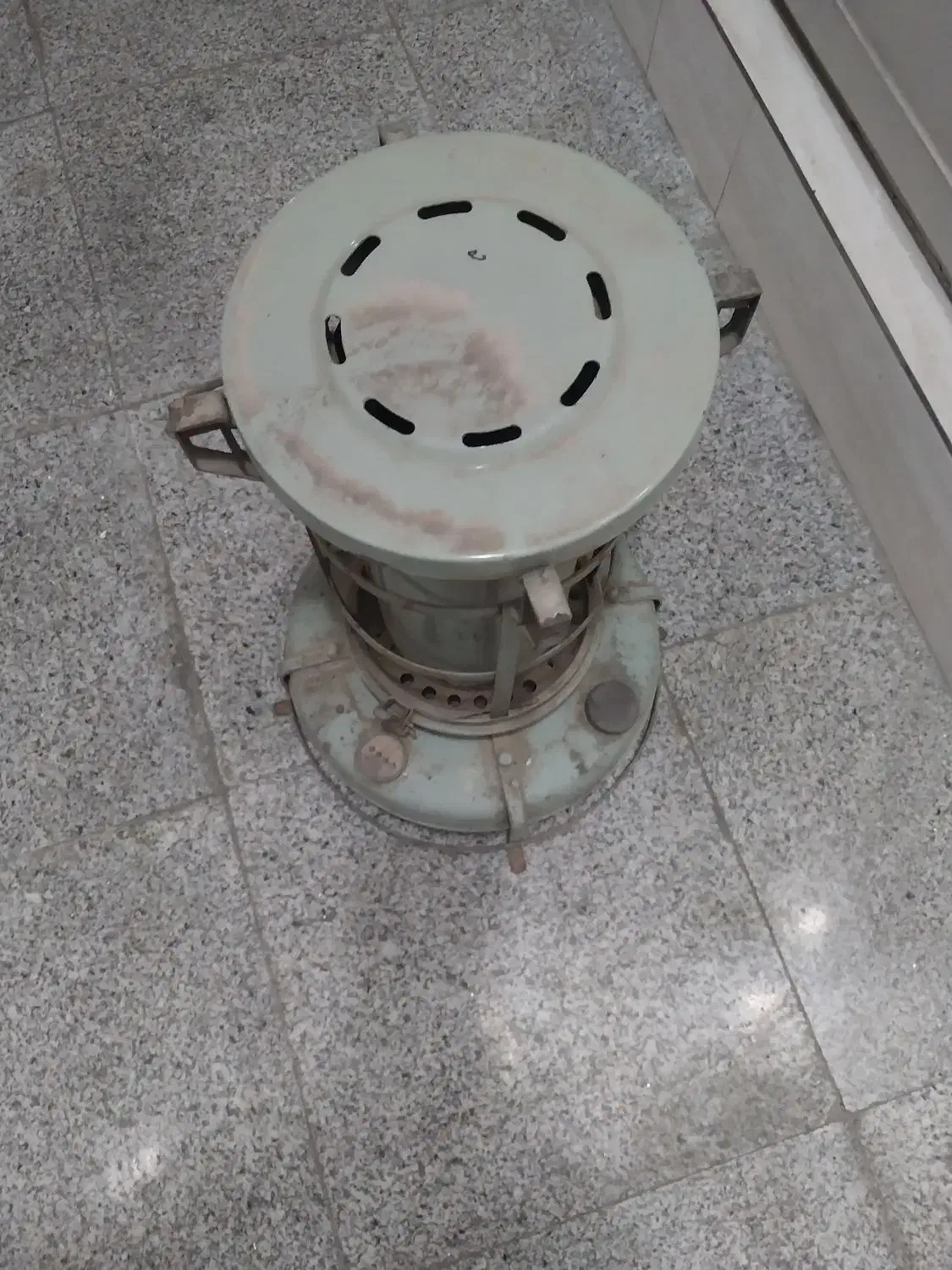 علاالدین قدیمی|کلکسیون اشیاء عتیقه|تهران, دستغیب|دیوار