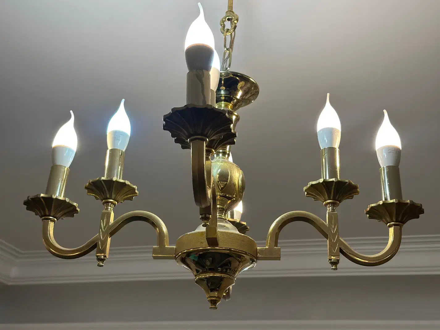 لوستر|لوستر و چراغ آویز|تهران, نیروی هوایی (پیروزی)|دیوار