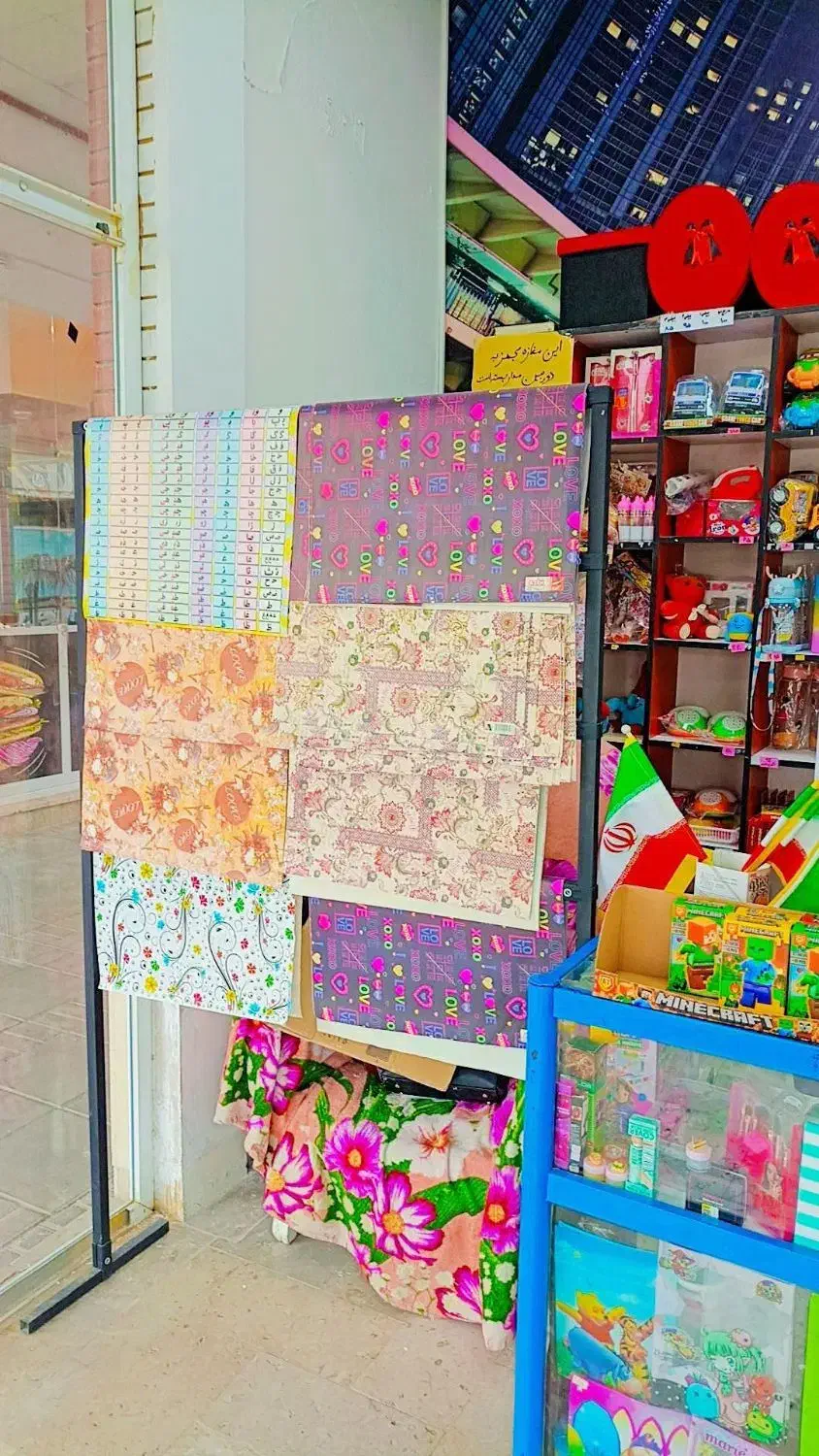 استند قفسه|کتابخانه، شلف، قفسه‌های دیواری|گلبهار, شهر جدید گلبهار|دیوار