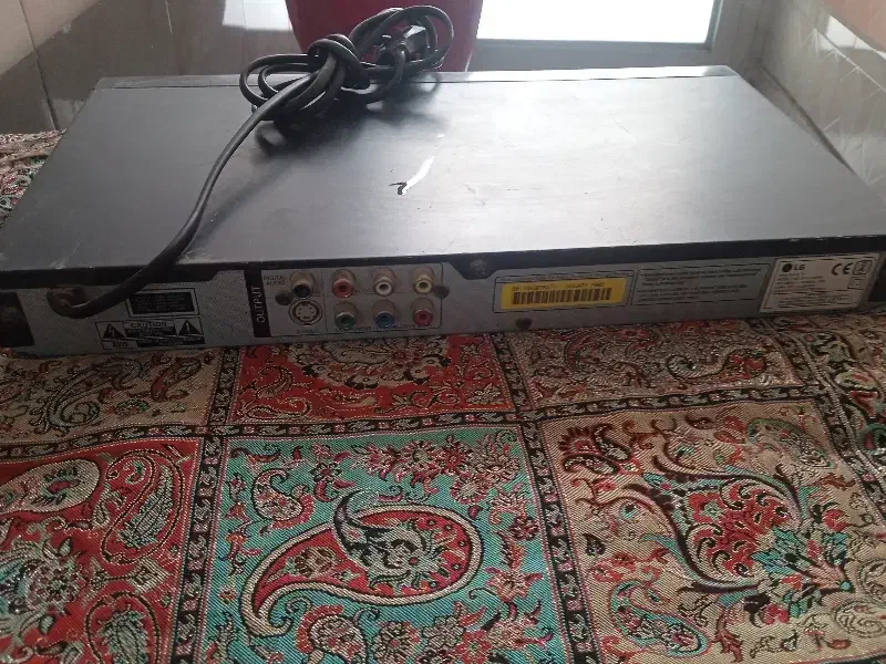 دی وی دی سالم|پخش‌کننده DVD و ویدیو|نیشابور, میدان حافظ|دیوار