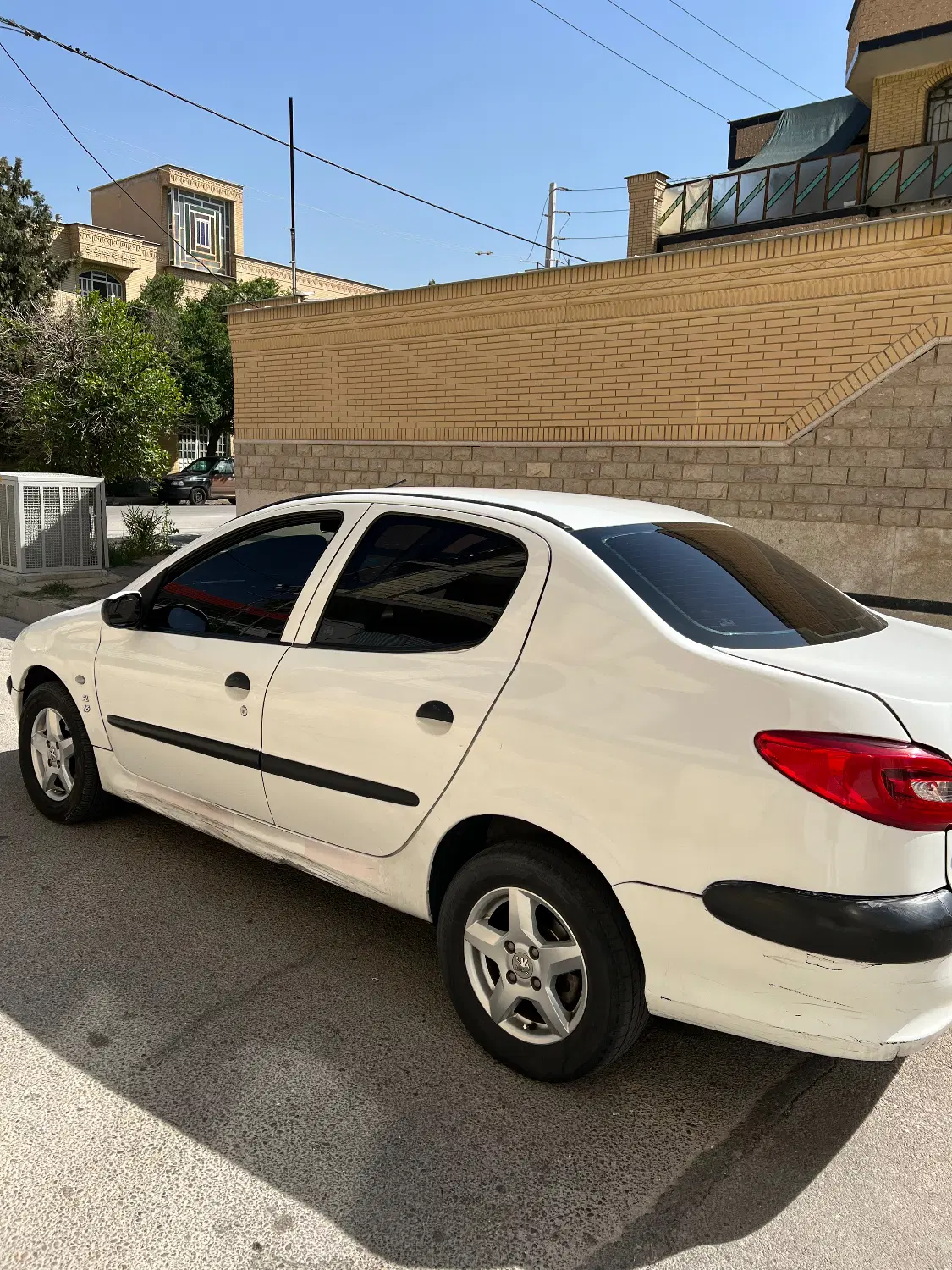 206 sd 92 v8|خودرو سواری و وانت|شیراز, بازار|دیوار