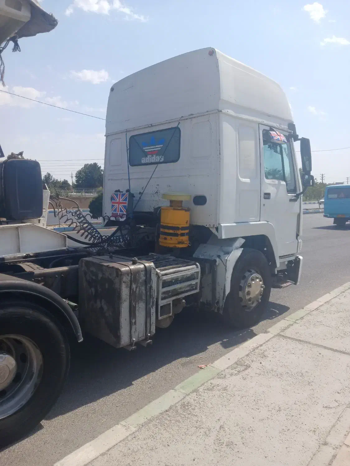 هوو مدل 2007(کله خالی)|خودرو سنگین|اندیشه, اندیشه فاز ۱|دیوار